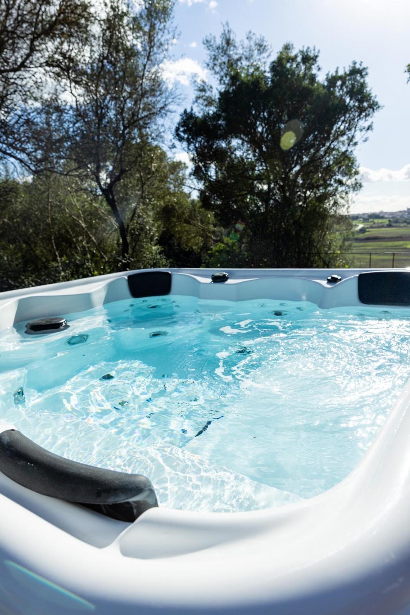 Es Mirador De Vernissa Jacuzzi Sauna Y Piscina Santa Margalida Luaran gambar
