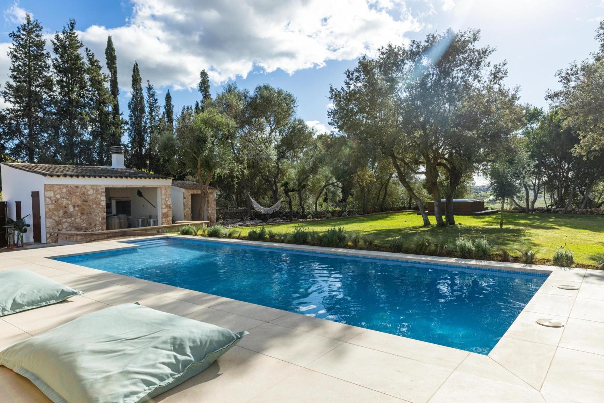 Es Mirador De Vernissa Jacuzzi Sauna Y Piscina Santa Margalida Luaran gambar